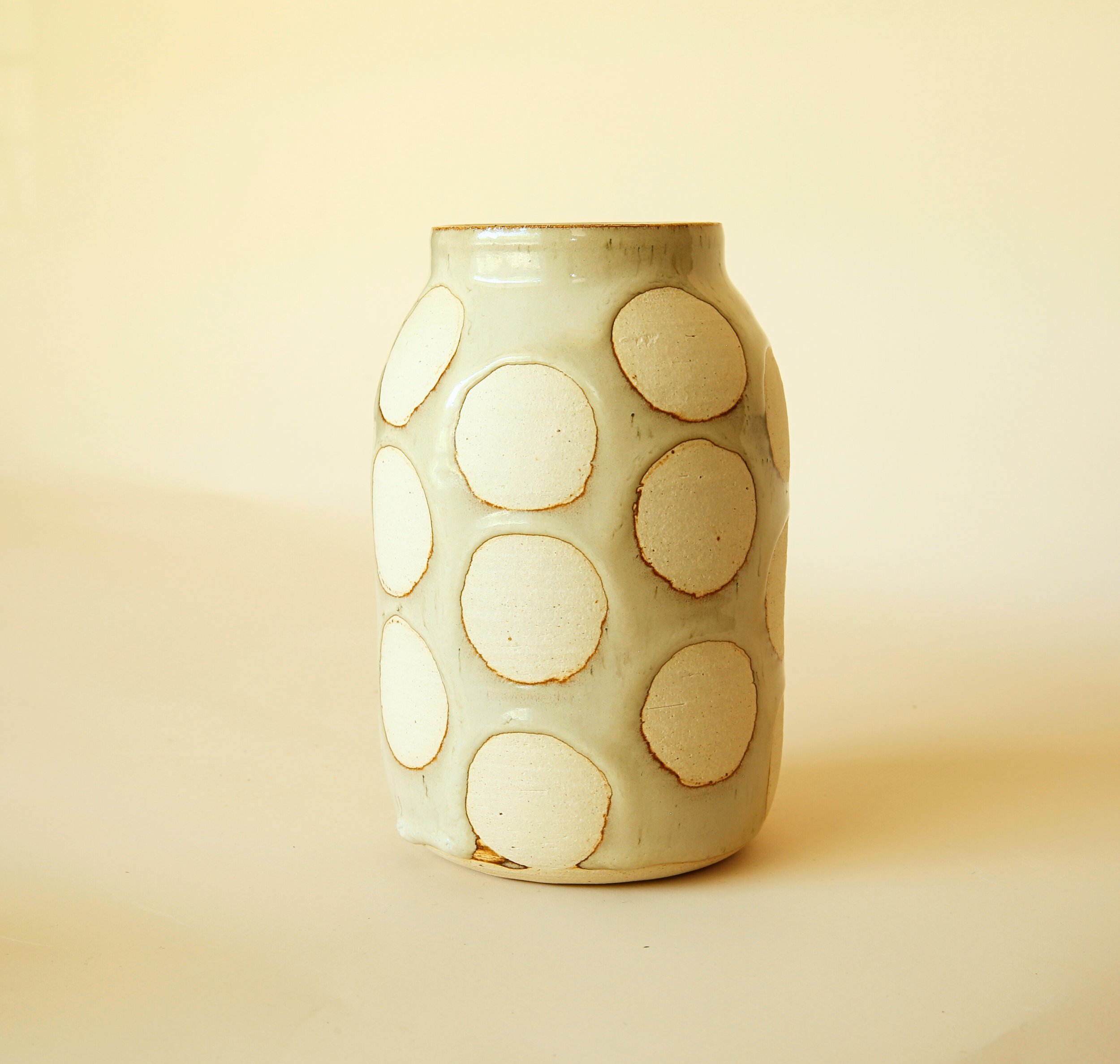 birch+polka+dot+vase.jpg?